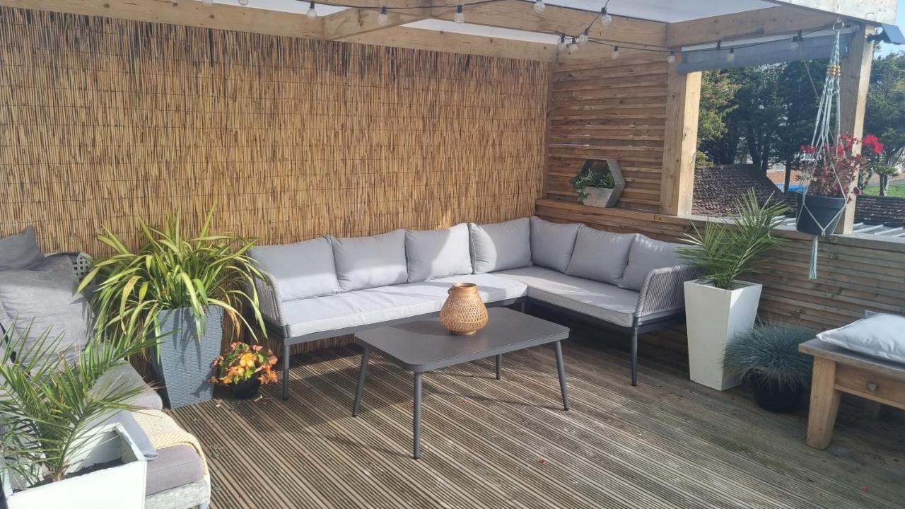 Bijou Annexe, Sea View, Private Entrance & Parking - Folkestone Hotel Buitenkant foto
