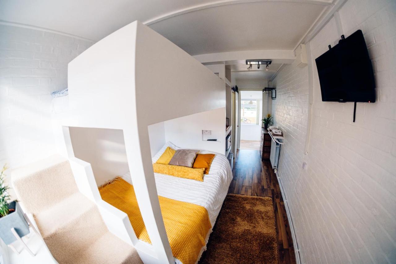 Bijou Annexe, Sea View, Private Entrance & Parking - Folkestone Hotel Buitenkant foto