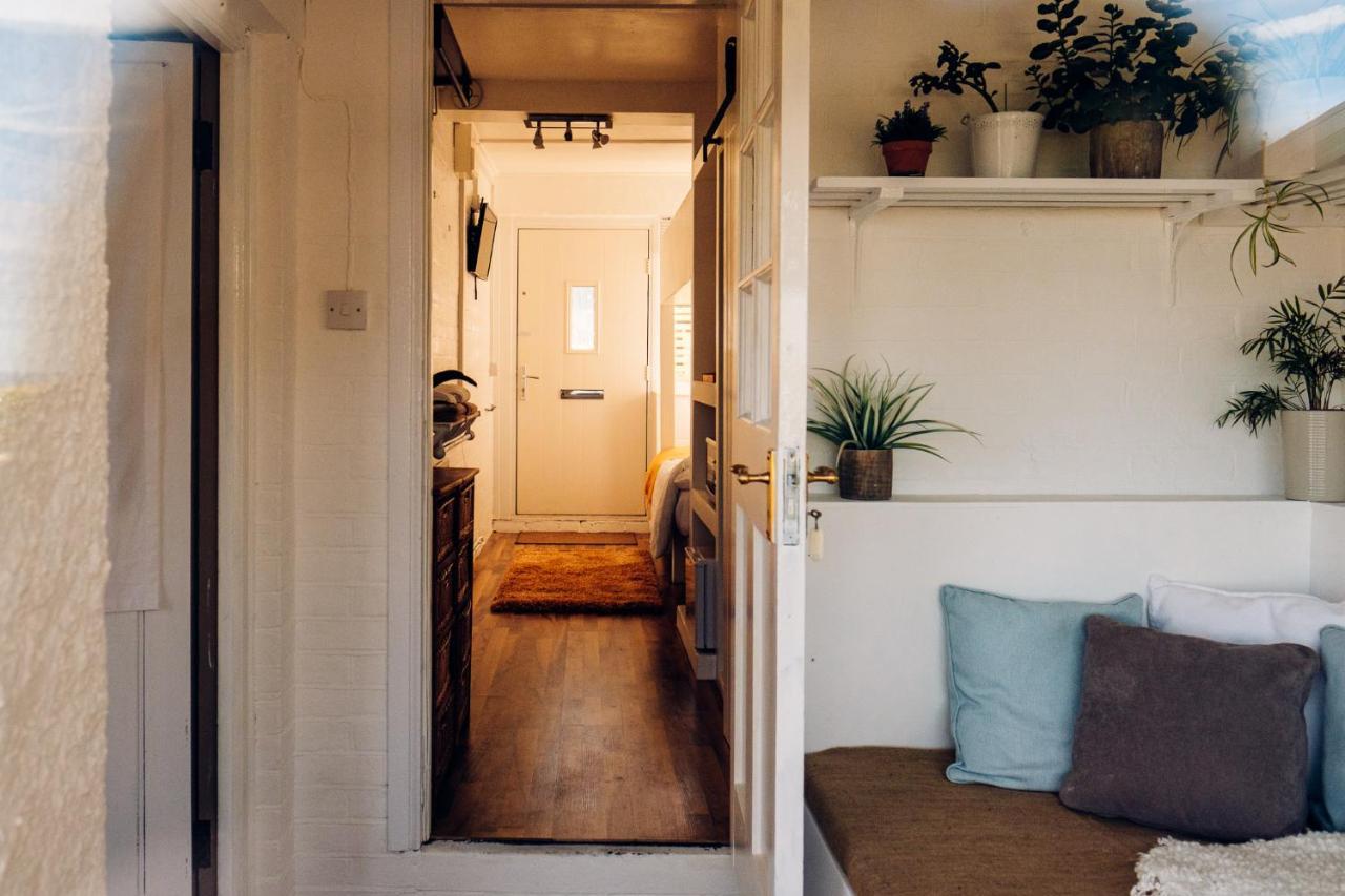 Bijou Annexe, Sea View, Private Entrance & Parking - Folkestone Hotel Buitenkant foto