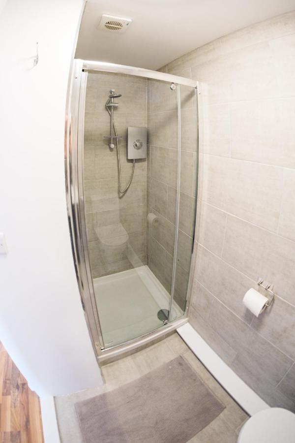 Bijou Annexe, Sea View, Private Entrance & Parking - Folkestone Hotel Buitenkant foto